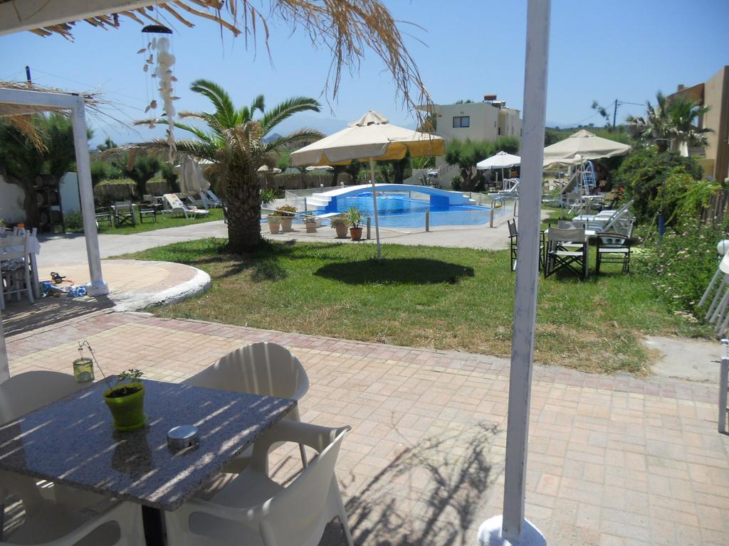 Hippokratis Apartments Jeráni Haníon Kültér fotó