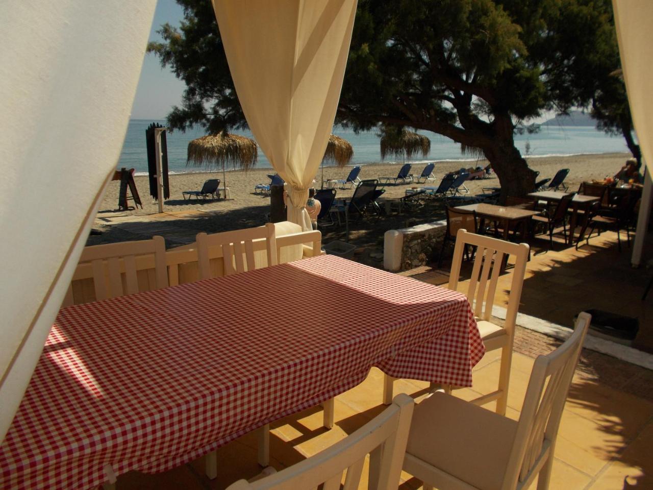 Hippokratis Apartments Jeráni Haníon Kültér fotó