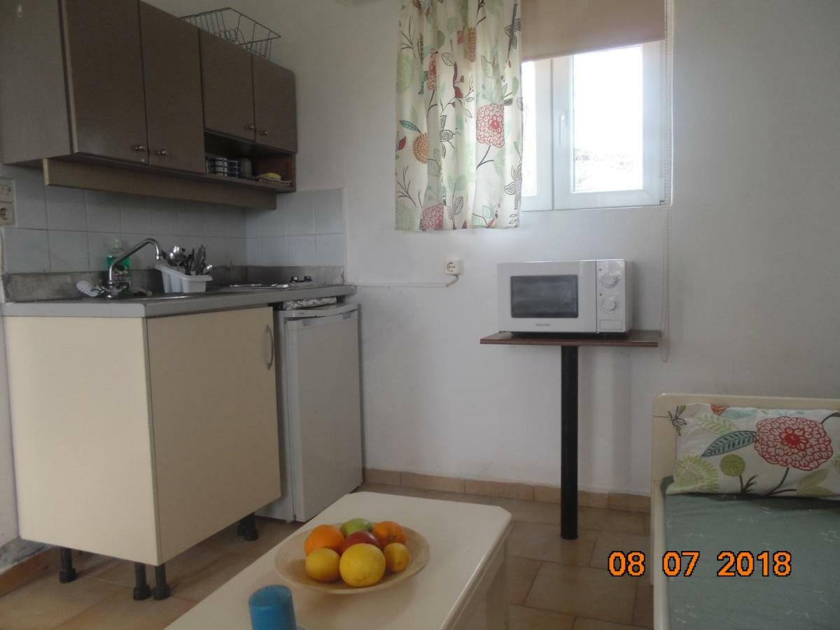 Hippokratis Apartments Jeráni Haníon Kültér fotó