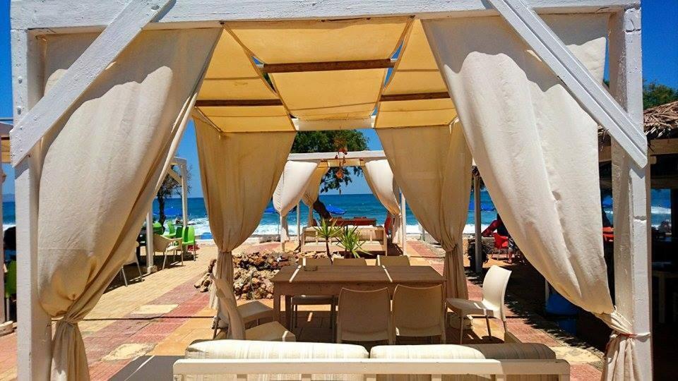 Hippokratis Apartments Jeráni Haníon Szoba fotó